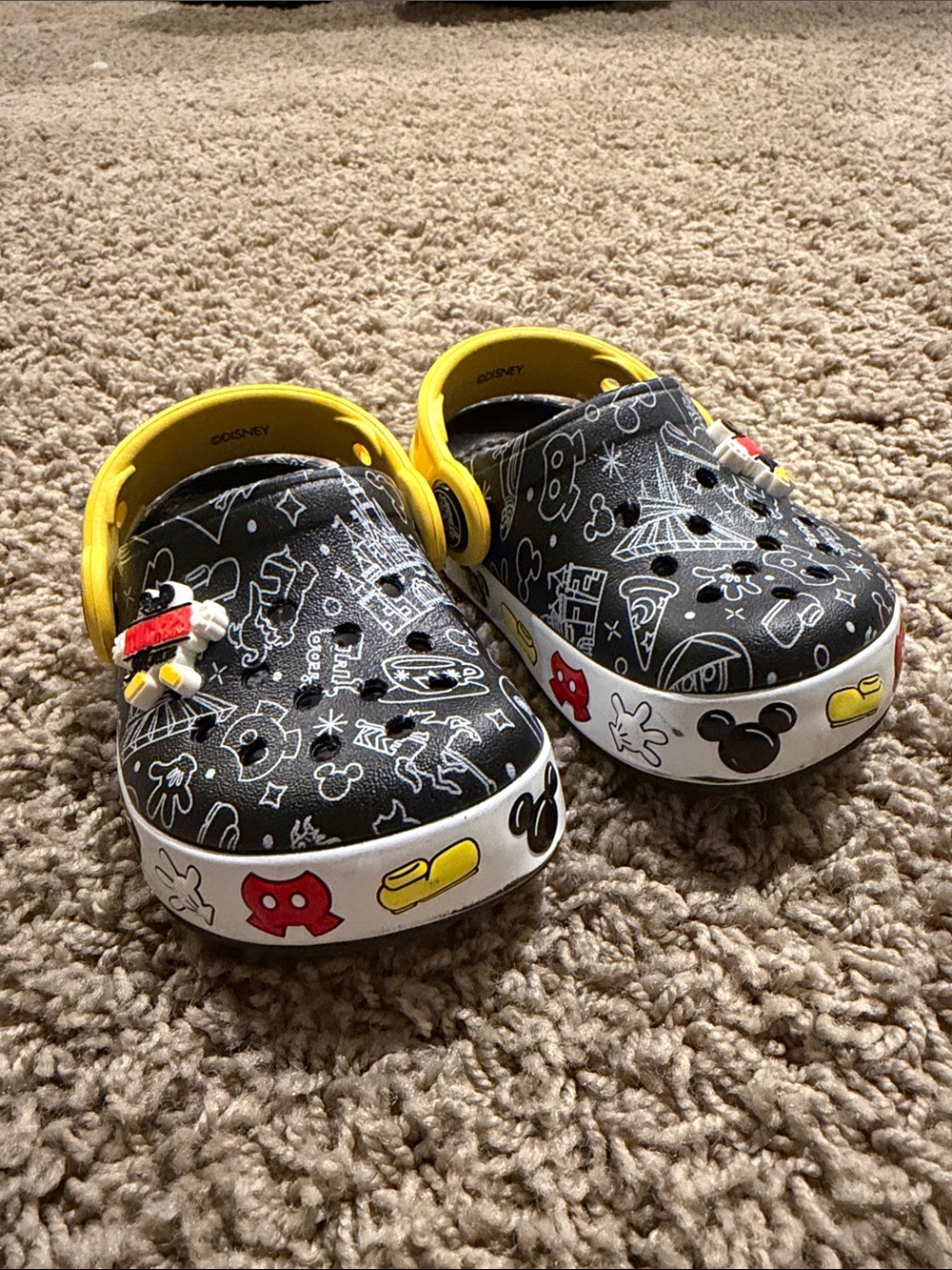 CROCS Kids' Black & Yellow Disney Print Clogs